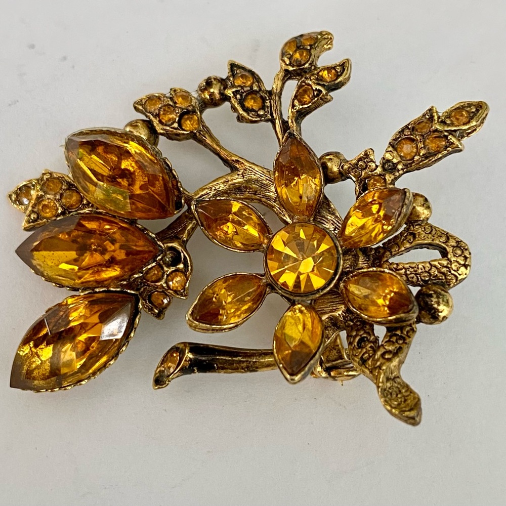 Vintage Amber Rhinestone Flower Brooch | Gold Tone Mid-Century Pin